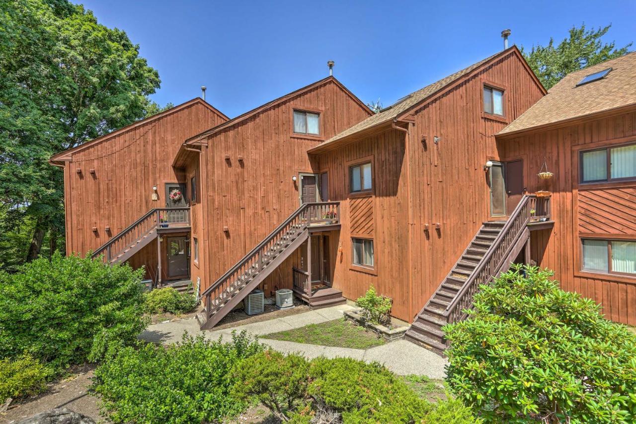 Sun-Lit Vernon Condo Less Than 2 Mi To Ski Resort! Bagian luar foto