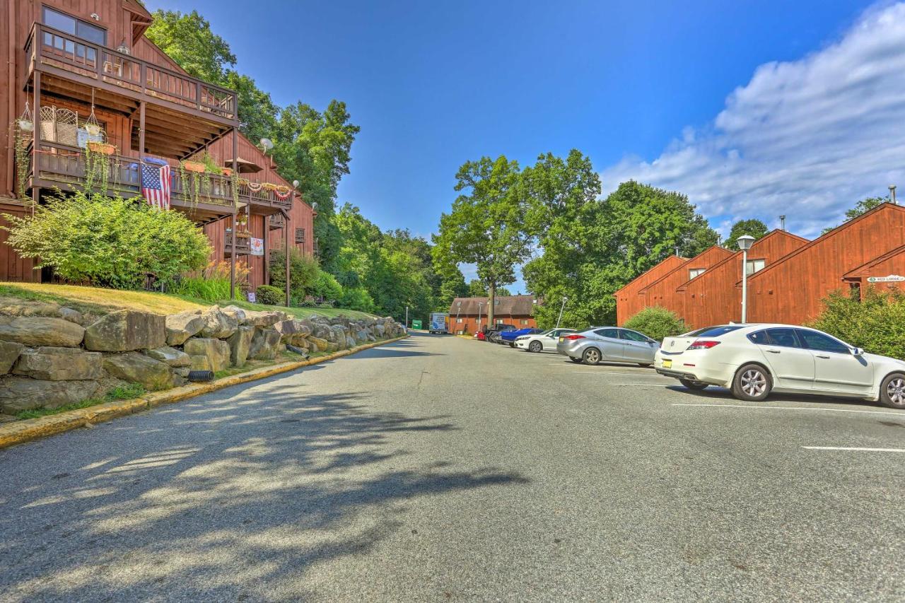 Sun-Lit Vernon Condo Less Than 2 Mi To Ski Resort! Bagian luar foto